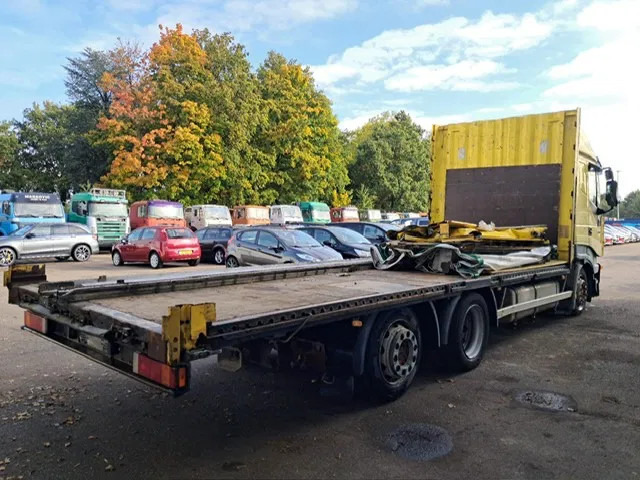 Iveco Stralis 430 , 6x2 , Manual Gearbox , Euro 3 - Plachtové nákladné vozidlo: obrázok 3 Iveco Stralis 430 , 6x2 , Manual Gearbox , Euro 3 - Plachtové nákladné vozidlo: obrázok 3