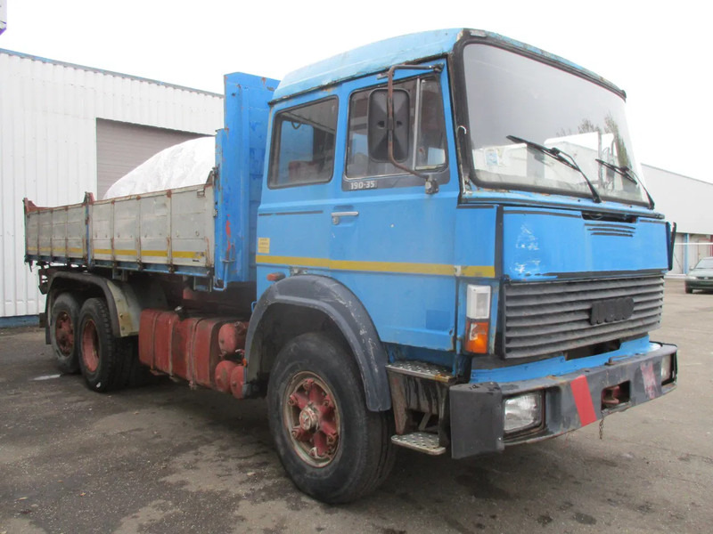 Iveco Turbostar 190-30 , Manual , V8 , 3 way tipper , Spring suspension , 6x2 - Sklápač: obrázok 4 Iveco Turbostar 190-30 , Manual , V8 , 3 way tipper , Spring suspension , 6x2 - Sklápač: obrázok 4