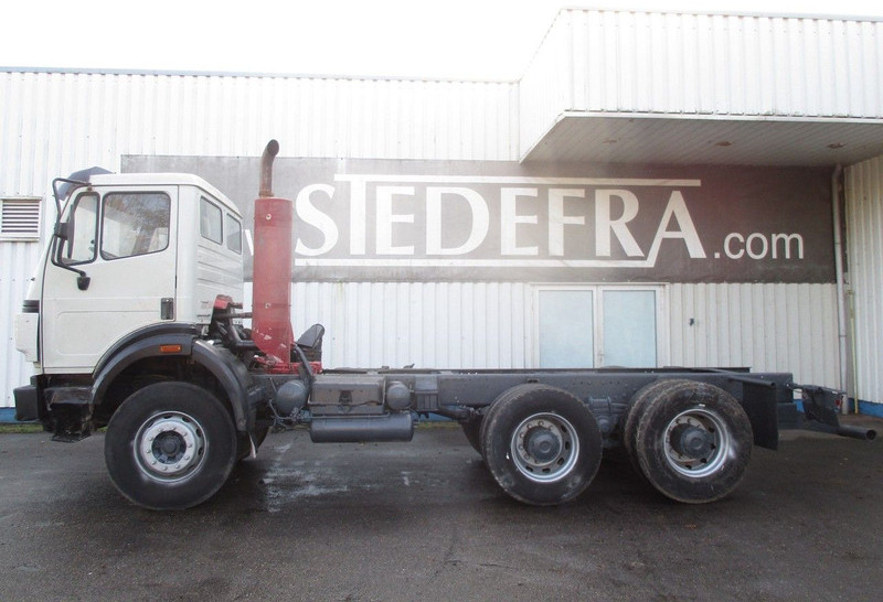 Mercedes-Benz 2538 , V8 , Manual , 6x4 , Spring suspension , Euro 2 - Podvozek s kabinou: obrázok 2 Mercedes-Benz 2538 , V8 , Manual , 6x4 , Spring suspension , Euro 2 - Podvozek s kabinou: obrázok 2