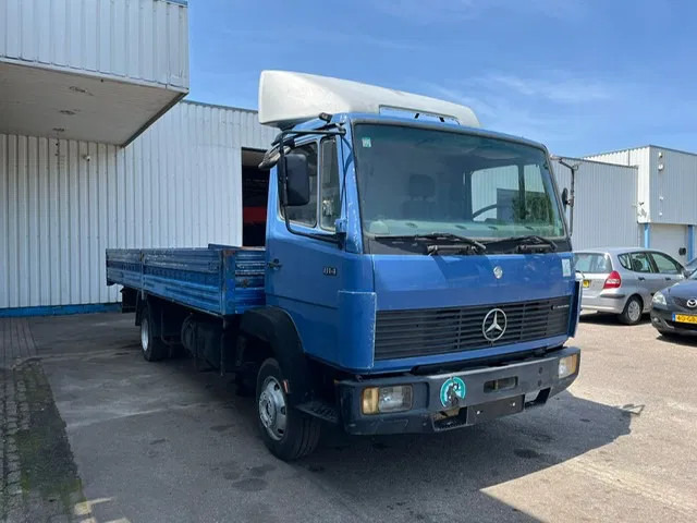 Mercedes-Benz 814 Ecoliner , Spring suspension , Manual , Euro 2 - Plachtové nákladné vozidlo: obrázok 4 Mercedes-Benz 814 Ecoliner , Spring suspension , Manual , Euro 2 - Plachtové nákladné vozidlo: obrázok 4