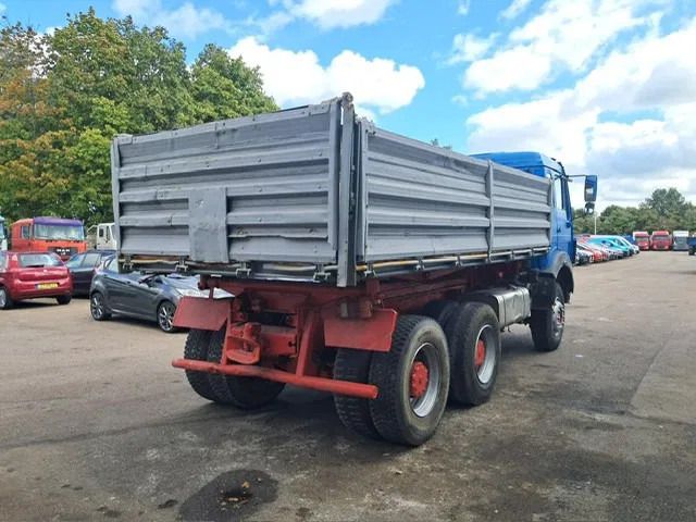 Mercedes-Benz SK 2635 , V8 , Bi Turbo , 6x4 , ZF Manual , 3 Way Tipper , Spring suspension - Sklápač: obrázok 4 Mercedes-Benz SK 2635 , V8 , Bi Turbo , 6x4 , ZF Manual , 3 Way Tipper , Spring suspension - Sklápač: obrázok 4