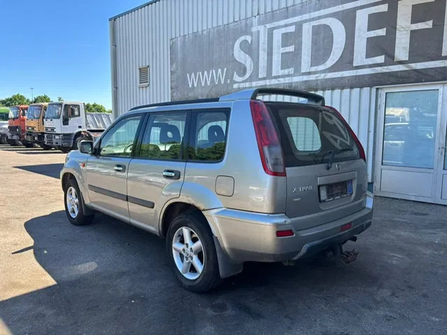 Nissan X-Trail 2.2 DCi , 4x4 , Airco , Export - Automobil: obrázok 5 Nissan X-Trail 2.2 DCi , 4x4 , Airco , Export - Automobil: obrázok 5