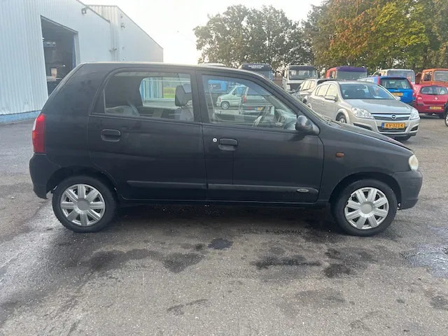 Suzuki Alto 1.0 - 16V , 5 drs. , Handel / export - Hatchback: obrázok 5 Suzuki Alto 1.0 - 16V , 5 drs. , Handel / export - Hatchback: obrázok 5