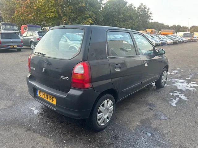 Suzuki Alto 1.0 - 16V , 5 drs. , Handel / export - Hatchback: obrázok 3 Suzuki Alto 1.0 - 16V , 5 drs. , Handel / export - Hatchback: obrázok 3