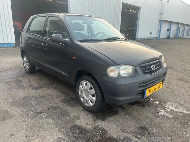 Suzuki Alto 1.0 - 16V , 5 drs. , Handel / export - Hatchback: obrázok 4 Suzuki Alto 1.0 - 16V , 5 drs. , Handel / export - Hatchback: obrázok 4