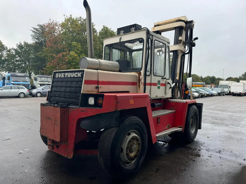 Svetruck 860-28 Pneumatic Tire Forklift - Dieselový vysokozdvižný vozík: obrázok 3 Svetruck 860-28 Pneumatic Tire Forklift - Dieselový vysokozdvižný vozík: obrázok 3