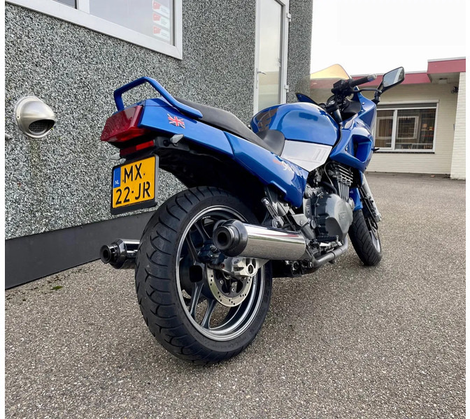 Triumph SPRINT 900 - Motocykel: obrázok 4 Triumph SPRINT 900 - Motocykel: obrázok 4