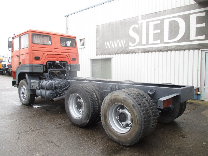 Volvo F7 , 6x4 , Manual , Euro 1 , Telma Retarder , Spring suspension - Podvozek s kabinou: obrázok 5 Volvo F7 , 6x4 , Manual , Euro 1 , Telma Retarder , Spring suspension - Podvozek s kabinou: obrázok 5