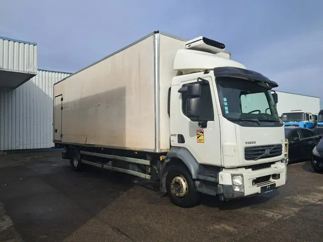 Volvo FL 12-240 , Fridge truck , Carrier Viento - Chladirenské nákladné vozidlo: obrázok 4 Volvo FL 12-240 , Fridge truck , Carrier Viento - Chladirenské nákladné vozidlo: obrázok 4