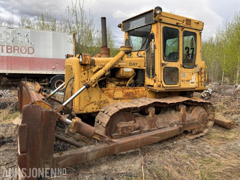 1979 Cat D6D bulldoser - Stavebné zariadenia: obrázok 1 1979 Cat D6D bulldoser - Stavebné zariadenia: obrázok 1