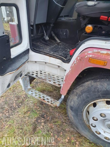 Sklápač 1986 Volvo FL6164X2 tippbil med kran: obrázok 14 Sklápač 1986 Volvo FL6164X2 tippbil med kran: obrázok 14