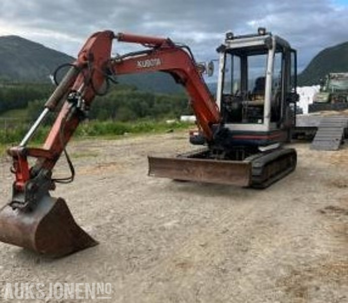 1997 Kubota KX 121-2 gravemaskin med 2 skuffer og klype - Rýpadlo: obrázok 1 1997 Kubota KX 121-2 gravemaskin med 2 skuffer og klype - Rýpadlo: obrázok 1