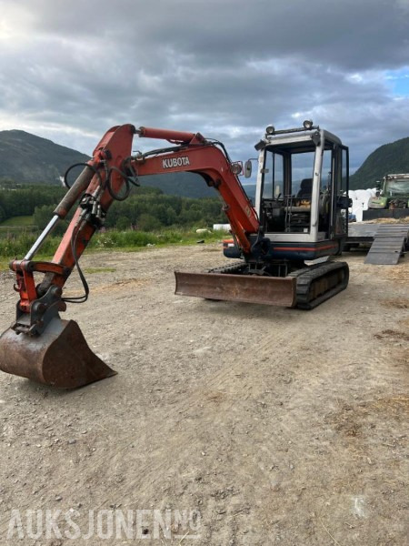 1997 Kubota KX 121-2 gravemaskin med 2 skuffer og klype - Rýpadlo: obrázok 2 1997 Kubota KX 121-2 gravemaskin med 2 skuffer og klype - Rýpadlo: obrázok 2