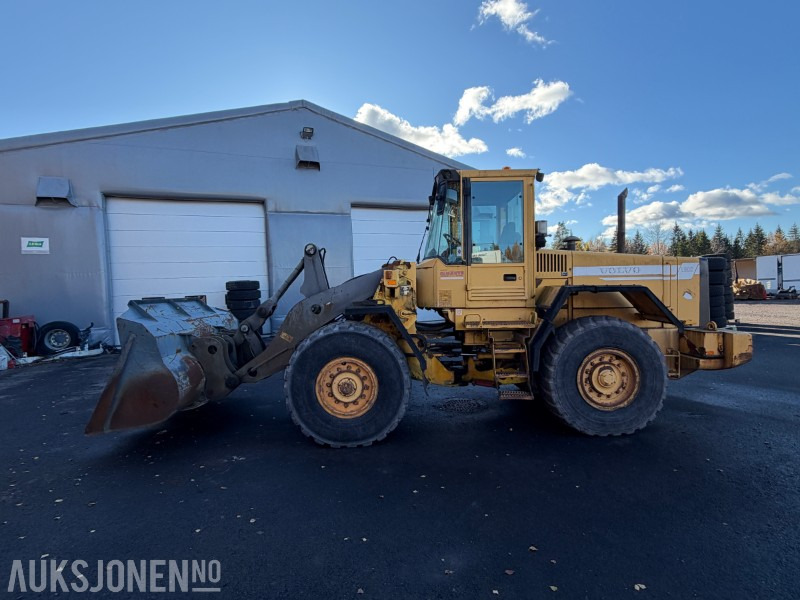 1997 Volvo L90C hjullaster med skuff 250 cm - får ny sertifisering - Kolesový nakladač: obrázok 3 1997 Volvo L90C hjullaster med skuff 250 cm - får ny sertifisering - Kolesový nakladač: obrázok 3