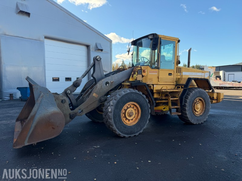 1997 Volvo L90C hjullaster med skuff 250 cm - får ny sertifisering - Kolesový nakladač: obrázok 1 1997 Volvo L90C hjullaster med skuff 250 cm - får ny sertifisering - Kolesový nakladač: obrázok 1