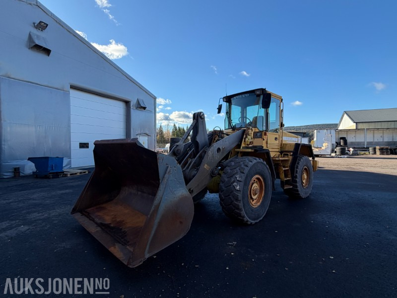 1997 Volvo L90C hjullaster med skuff 250 cm - får ny sertifisering - Kolesový nakladač: obrázok 2 1997 Volvo L90C hjullaster med skuff 250 cm - får ny sertifisering - Kolesový nakladač: obrázok 2