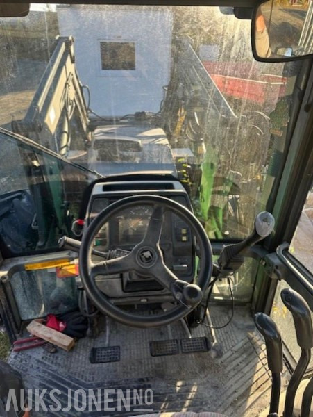 1998 Valtra 8150 traktor til salgs! - Traktor: obrázok 5 1998 Valtra 8150 traktor til salgs! - Traktor: obrázok 5