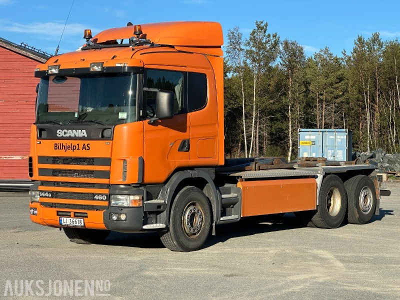 2000 Scania R 144 - 460 Krokbil - Hákový nosič kontajnerov: obrázok 1 2000 Scania R 144 - 460 Krokbil - Hákový nosič kontajnerov: obrázok 1