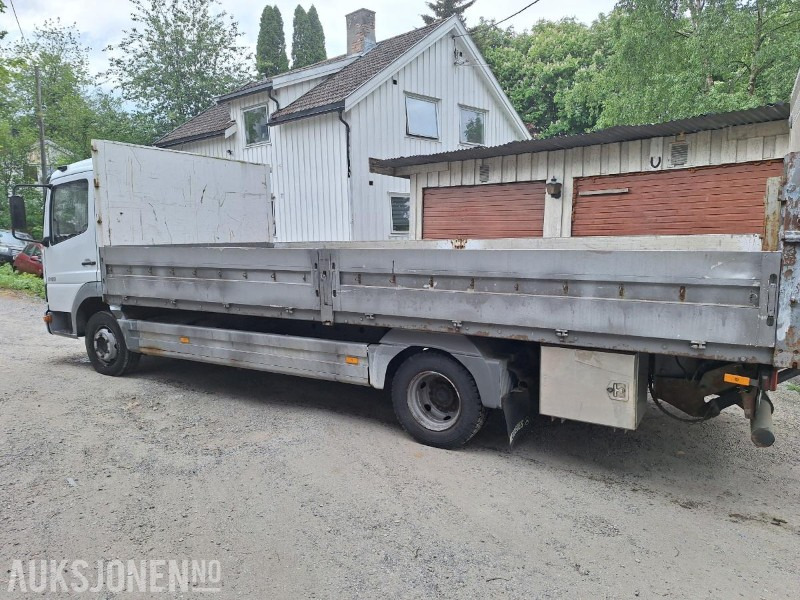 2003 Mercedes-Benz ATEGO 818 planbil 237.000km - Valníkový/ Plošinový nákladný automobil: obrázok 5 2003 Mercedes-Benz ATEGO 818 planbil 237.000km - Valníkový/ Plošinový nákladný automobil: obrázok 5