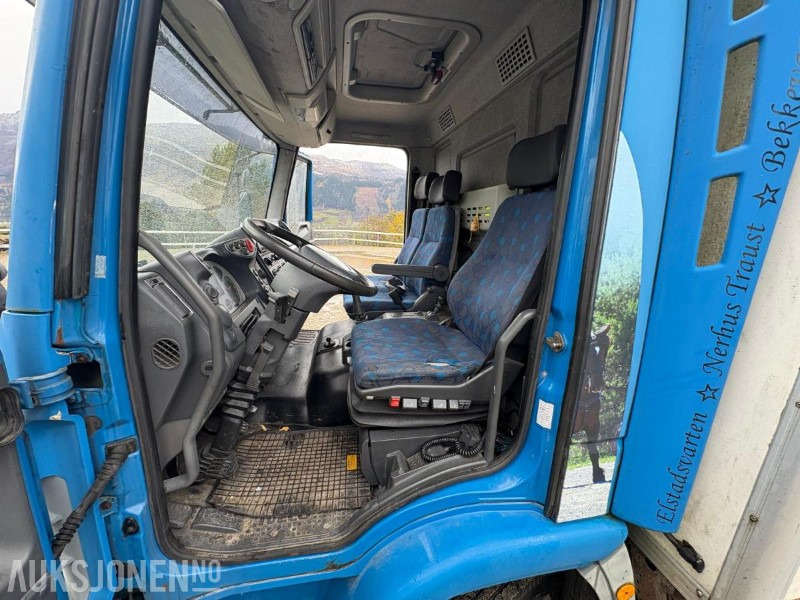 2004 Iveco Eurocargo hestebil - Přepravník zvířat: obrázok 5 2004 Iveco Eurocargo hestebil - Přepravník zvířat: obrázok 5
