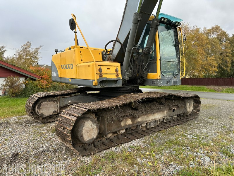 2004 Volvo EC210BLC - sertifisert, lang og kort bom og flere skuffer - Rýpadlo: obrázok 5 2004 Volvo EC210BLC - sertifisert, lang og kort bom og flere skuffer - Rýpadlo: obrázok 5