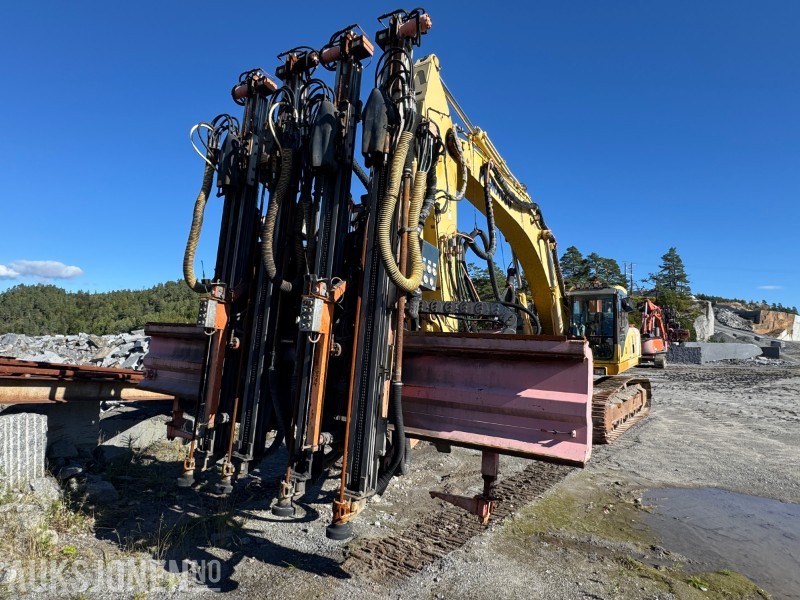 2005 Komatsu PC340 LC-7 Gravemaskin m/ Sandvik DQ440 steintrimmer - Vrtné príslušenstvo: obrázok 4 2005 Komatsu PC340 LC-7 Gravemaskin m/ Sandvik DQ440 steintrimmer - Vrtné príslušenstvo: obrázok 4