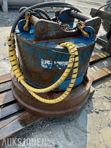 2006 DYNASET hydraulisk Magnet generator - S60 - Stavebné zariadenia: obrázok 1 2006 DYNASET hydraulisk Magnet generator - S60 - Stavebné zariadenia: obrázok 1