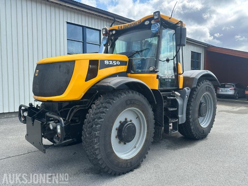2006 JCB Fastrac 8250 - 4985 timer - Traktor: obrázok 1 2006 JCB Fastrac 8250 - 4985 timer - Traktor: obrázok 1