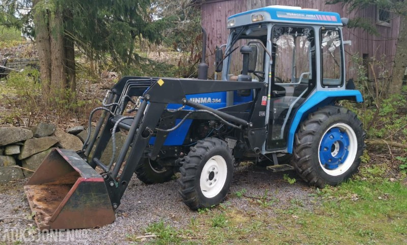 2006 JINMA 354 JM-354 4x4 Diesel Frontlaster Delemaskin - Traktor: obrázok 1 2006 JINMA 354 JM-354 4x4 Diesel Frontlaster Delemaskin - Traktor: obrázok 1