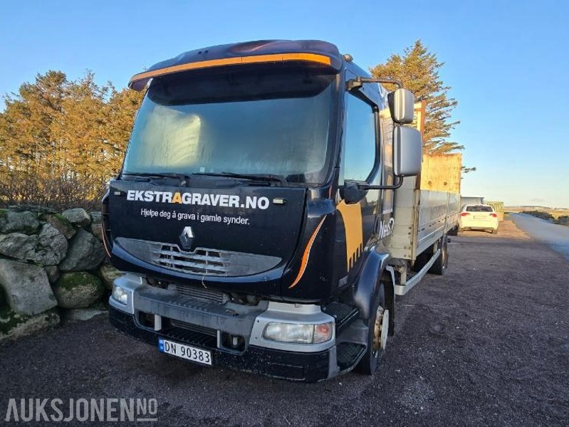 2006 Renault MIDLIUM lastebil med plan - Hasičské vozidlo: obrázok 1 2006 Renault MIDLIUM lastebil med plan - Hasičské vozidlo: obrázok 1