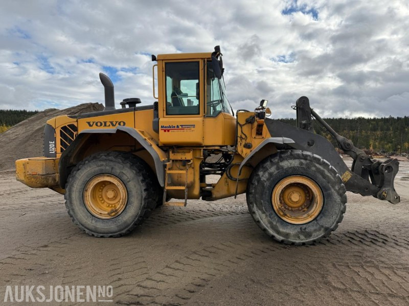 2006 Volvo L120E - Sentralsmøring - 14887 timer - Kolesový nakladač: obrázok 4 2006 Volvo L120E - Sentralsmøring - 14887 timer - Kolesový nakladač: obrázok 4
