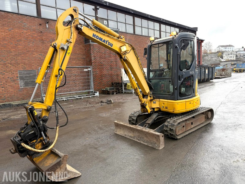 2007 Komatsu PC30 MR-2 minigraver med Engcon tiltrotator, lys, 1 skuffe, gummibelter, skjær - Mini rýpadlo: obrázok 1 2007 Komatsu PC30 MR-2 minigraver med Engcon tiltrotator, lys, 1 skuffe, gummibelter, skjær - Mini rýpadlo: obrázok 1