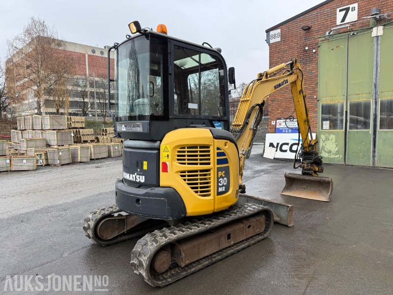 2007 Komatsu PC30 MR-2 minigraver med Engcon tiltrotator, lys, 1 skuffe, gummibelter, skjær - Mini rýpadlo: obrázok 5 2007 Komatsu PC30 MR-2 minigraver med Engcon tiltrotator, lys, 1 skuffe, gummibelter, skjær - Mini rýpadlo: obrázok 5