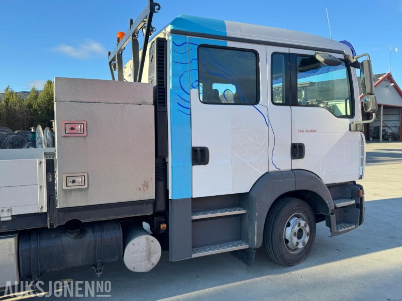 2007 MAN TGL 8.180 4X2 LINJEBIL MED KRAN OG MASSE UTSTYR - Auto s hydraulickou rukou: obrázok 2 2007 MAN TGL 8.180 4X2 LINJEBIL MED KRAN OG MASSE UTSTYR - Auto s hydraulickou rukou: obrázok 2