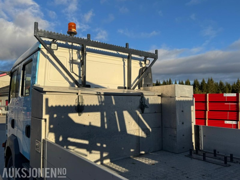 2007 MAN TGL 8.180 4X2 LINJEBIL MED KRAN OG MASSE UTSTYR - Valníkový/ Plošinový nákladný automobil: obrázok 5 2007 MAN TGL 8.180 4X2 LINJEBIL MED KRAN OG MASSE UTSTYR - Valníkový/ Plošinový nákladný automobil: obrázok 5