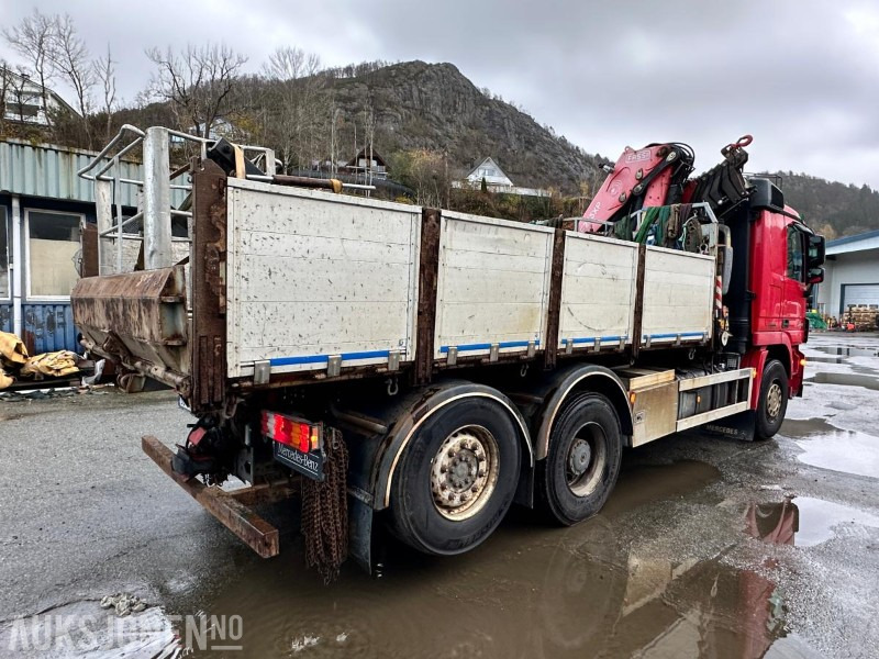 2009 Mercedes-Benz 2551L/42 6X2M Kranbil m/Fassi F235XP kran | Luft foran og bak | Krok og plan, 305520km - Auto s hydraulickou rukou: obrázok 5 2009 Mercedes-Benz 2551L/42 6X2M Kranbil m/Fassi F235XP kran | Luft foran og bak | Krok og plan, 305520km - Auto s hydraulickou rukou: obrázok 5