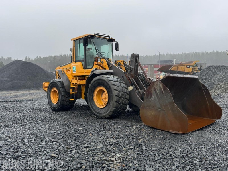 2010 Volvo L120F HJULLASTER, 21 108 TIMER, SENTRALSMØRING, NY MOTOR 2023, LOADTRONIC - Kolesový nakladač: obrázok 3 2010 Volvo L120F HJULLASTER, 21 108 TIMER, SENTRALSMØRING, NY MOTOR 2023, LOADTRONIC - Kolesový nakladač: obrázok 3