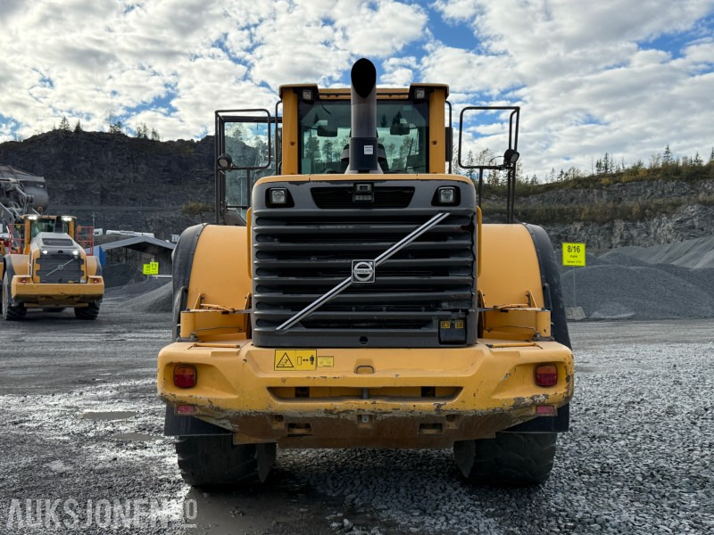 2010 Volvo L180F hjullaster med skuffe / Spakstyring - Kolesový nakladač: obrázok 4 2010 Volvo L180F hjullaster med skuffe / Spakstyring - Kolesový nakladač: obrázok 4