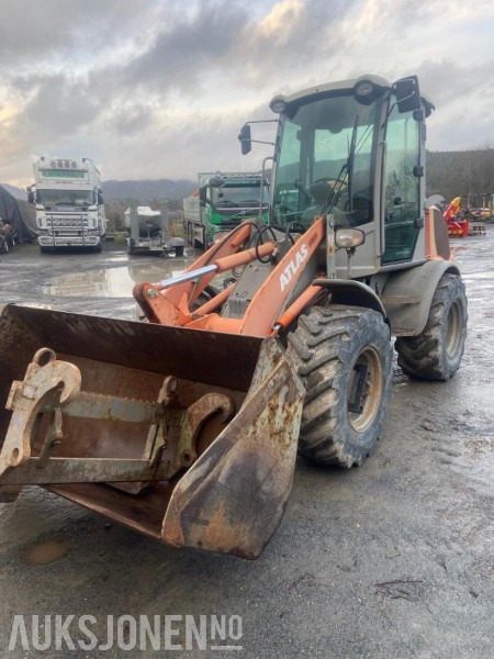 2011 Atlas AR65 hjullaster med doble hjul foran som gir meget god flyteevne - Kolesový nakladač: obrázok 1 2011 Atlas AR65 hjullaster med doble hjul foran som gir meget god flyteevne - Kolesový nakladač: obrázok 1