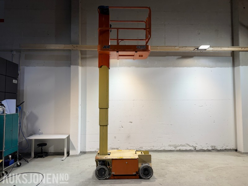 2011 JLG 1230ES Elektrisk mastelift med 5,6 m arbeidshøyde - Pracovná plošina: obrázok 1 2011 JLG 1230ES Elektrisk mastelift med 5,6 m arbeidshøyde - Pracovná plošina: obrázok 1