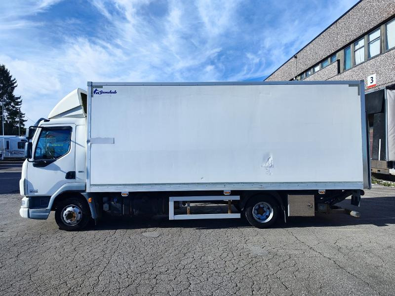 2012 DAF LF 45.180 / Zepro 1500 løftelem / Sidedør på skap - Skříňový nákladní auto: obrázok 3 2012 DAF LF 45.180 / Zepro 1500 løftelem / Sidedør på skap - Skříňový nákladní auto: obrázok 3