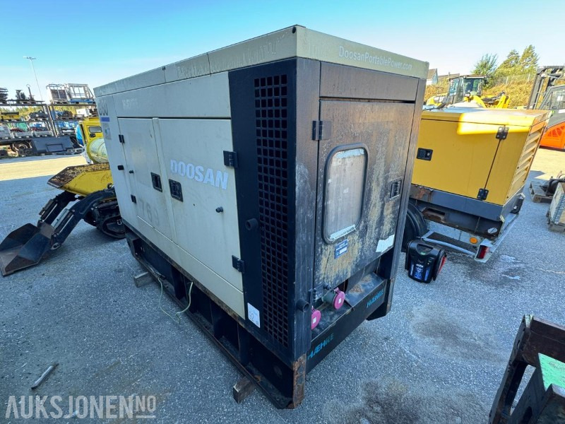 2014 Doosan G60 generator - Stavebné zariadenia: obrázok 3 2014 Doosan G60 generator - Stavebné zariadenia: obrázok 3