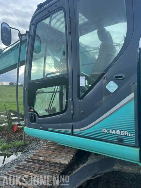 2014 Kobelco sk140srlc-3 gravemaskin Hk feste s60 Engcon tiltrotator 3 skuffer Sentralsmøring - Rýpadlo: obrázok 3 2014 Kobelco sk140srlc-3 gravemaskin Hk feste s60 Engcon tiltrotator 3 skuffer Sentralsmøring - Rýpadlo: obrázok 3