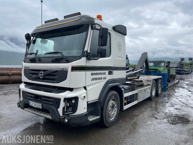 2014 Volvo FMX * Krokløft * 275076 km * Godkjent som skolebil * Eu godkjent til 25.08.2025 - Hákový nosič kontajnerov: obrázok 1 2014 Volvo FMX * Krokløft * 275076 km * Godkjent som skolebil * Eu godkjent til 25.08.2025 - Hákový nosič kontajnerov: obrázok 1