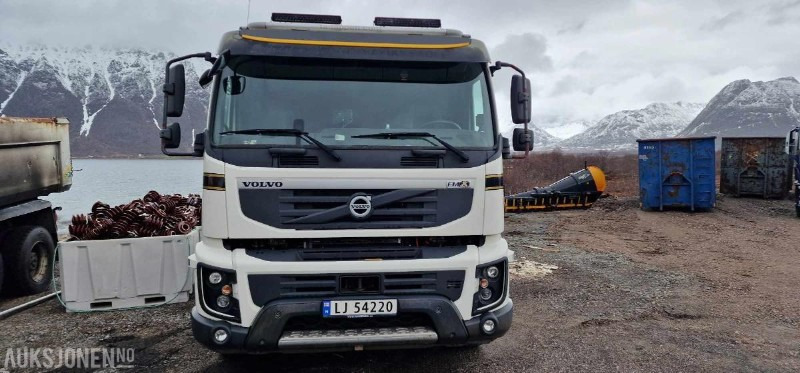 2014 Volvo FMX * Krokløft * 275076 km * Godkjent som skolebil * Eu godkjent til 25.08.2025 - Hákový nosič kontajnerov: obrázok 3 2014 Volvo FMX * Krokløft * 275076 km * Godkjent som skolebil * Eu godkjent til 25.08.2025 - Hákový nosič kontajnerov: obrázok 3