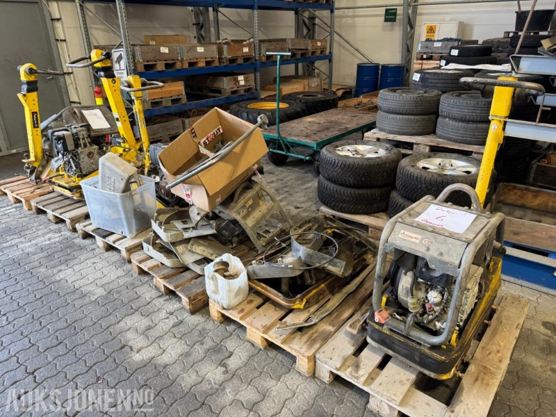 2014 Wacker Neuson vibroplater deler og repobjekt - Valec: obrázok 1 2014 Wacker Neuson vibroplater deler og repobjekt - Valec: obrázok 1