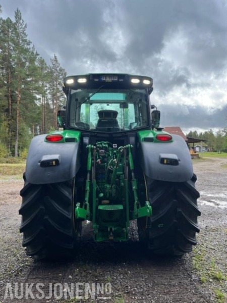 2015 John Deere 6215R med Q75 frontlaster 5588 timer - Traktor: obrázok 4 2015 John Deere 6215R med Q75 frontlaster 5588 timer - Traktor: obrázok 4