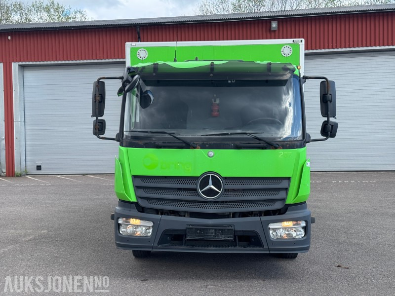 2015 Mercedes-Benz ATEGO - Skapbil med løftelem - Lett lastebil - Skříňový nákladní auto: obrázok 4 2015 Mercedes-Benz ATEGO - Skapbil med løftelem - Lett lastebil - Skříňový nákladní auto: obrázok 4