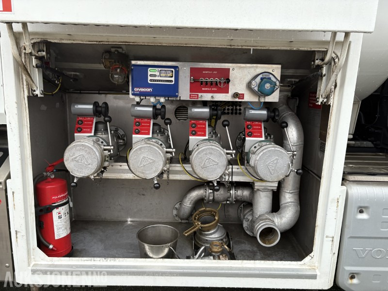 Cisternové vozidlo 2018 Volvo FH 540 6x2 tankbil - HMK Bilcon - Lav km: obrázok 34 Cisternové vozidlo 2018 Volvo FH 540 6x2 tankbil - HMK Bilcon - Lav km: obrázok 34