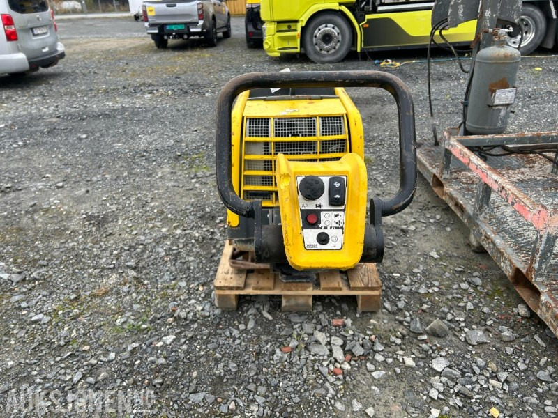 2018 Wacker Neuson Dpu 80 vibroplate - Valec: obrázok 4 2018 Wacker Neuson Dpu 80 vibroplate - Valec: obrázok 4